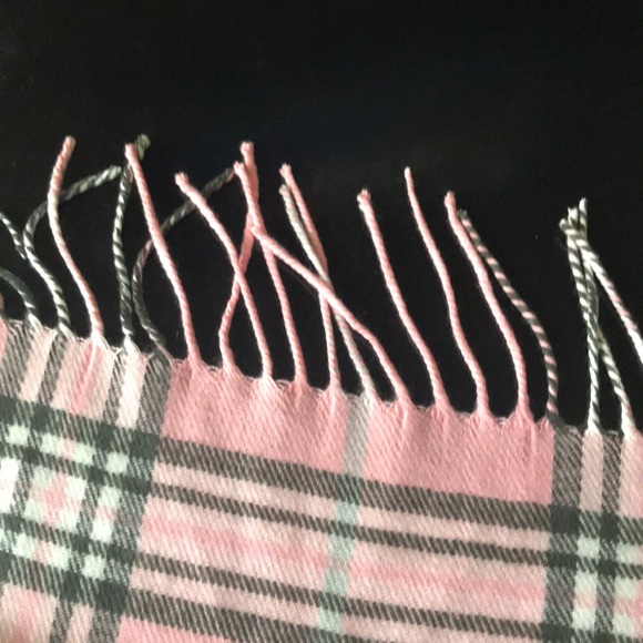 New Acrylic Pink /Black Super Soft Scarf  60x 12.5 - Picture 4 of 5